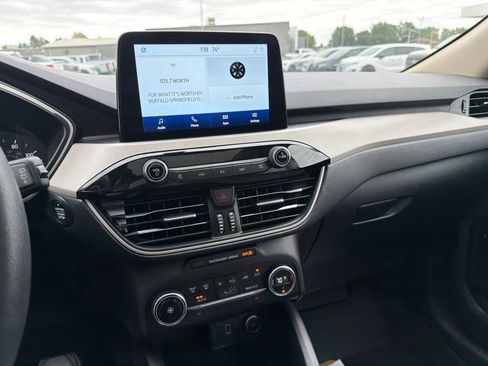 Certified 2020 Ford Escape SE FWD image 17