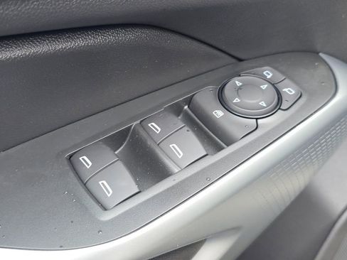 New 2026 Chevrolet Trax RS image 18