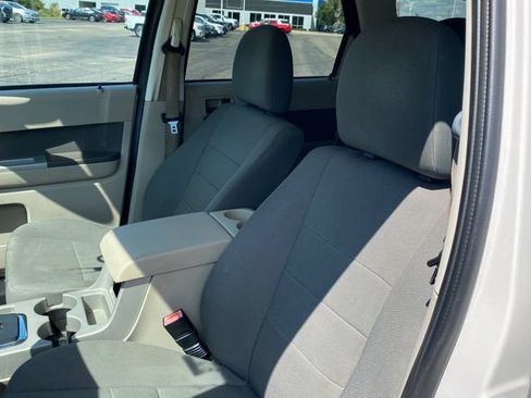 Used 2010 Ford Escape XLT FWD image 6
