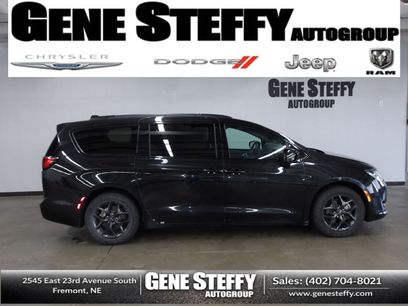 Used 2018 Chrysler Pacifica Touring-L Plus w/ S Appearance Package