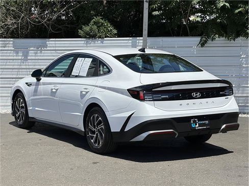 Used 2026 Hyundai Sonata Blue FWD image 12