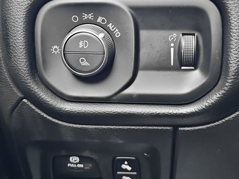 Used 2020 RAM 1500 Big Horn image 28