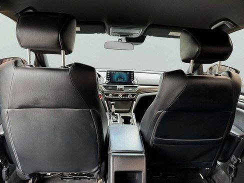 Used 2018 Honda Accord Sport image 44