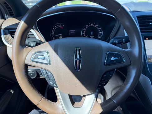 Used 2017 Lincoln MKC Reserve image 17