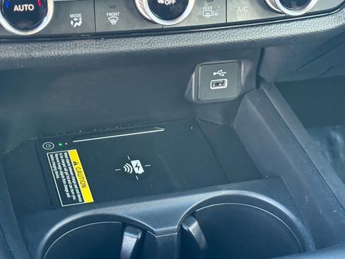 Used 2024 Honda HR-V EX-L image 25