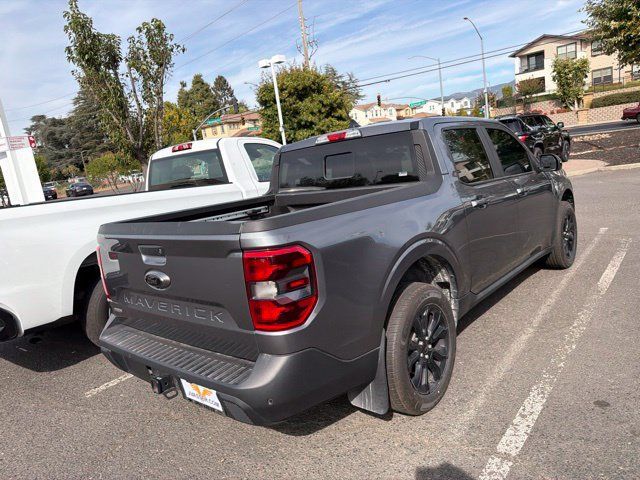 Used 2024 Ford Maverick Lariat w/ Black Appearance Package FWD image 6