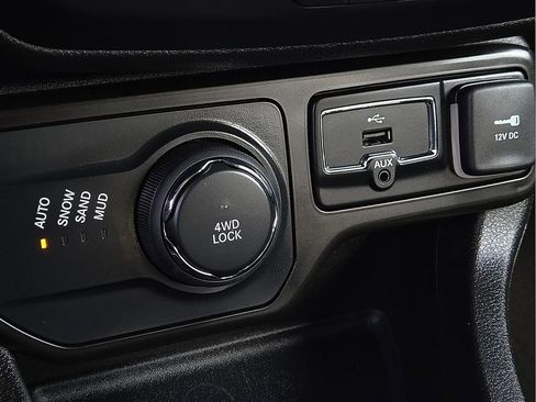 Used 2021 Jeep Renegade Latitude image 15