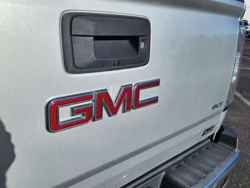 Used 2016 GMC Canyon SLT w/ Driver Alert Package image 18