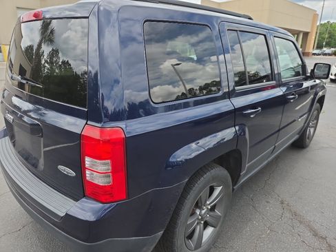 Used 2015 Jeep Patriot High Altitude FWD image 6