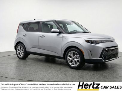 Used 2025 Kia Soul LX w/ LX Technology Package