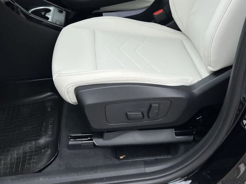 New 2026 BMW X1 xDrive28i w/ Technology Package image 11