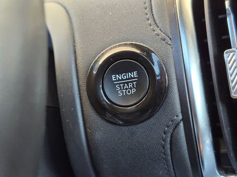 Used 2025 Ford Expedition Tremor AWD/4WD image 21