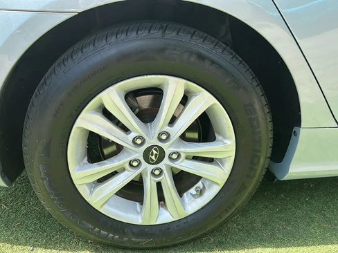 Used 2011 Hyundai Sonata GLS image 41