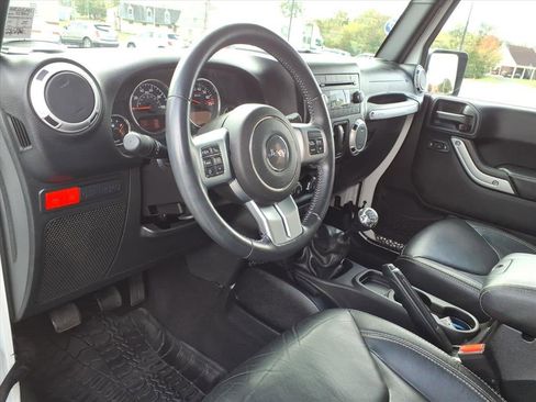 Used 2015 Jeep Wrangler Rubicon image 6