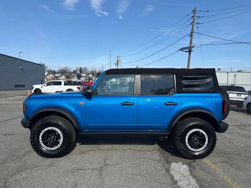 Certified 2024 Ford Bronco Badlands AWD/4WD image 3