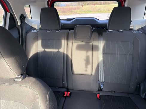 Used 2020 Ford EcoSport SE w/ SE Convenience Package image 14