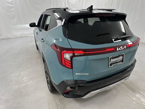 Used 2025 Kia Seltos SX image 5