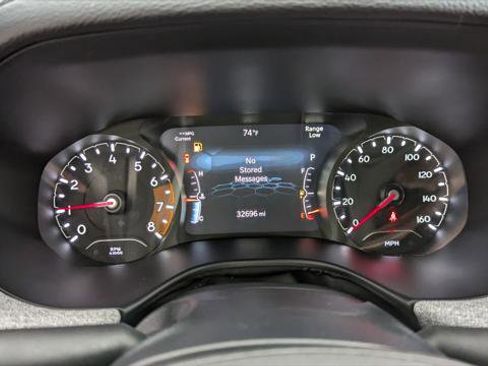 Used 2024 Jeep Compass Latitude image 21