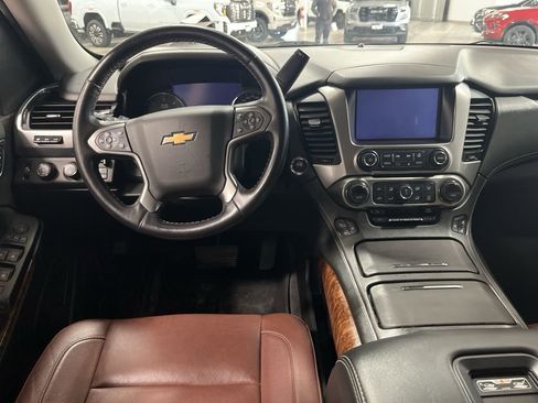 Used 2020 Chevrolet Tahoe Premier w/ Premier Plus Edition image 17