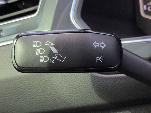 Used 2020 Volkswagen Tiguan SEL Premium R-Line w/ 3rd Row Seat Package image 29