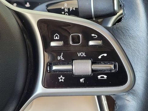 Used 2021 Mercedes-Benz GLC 300 4MATIC image 25