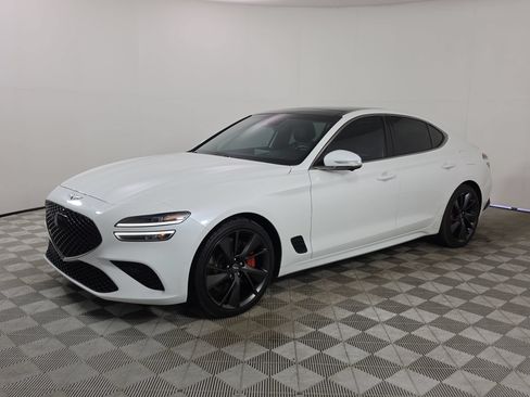 Used 2022 Genesis G70 3.3T RWD image 3