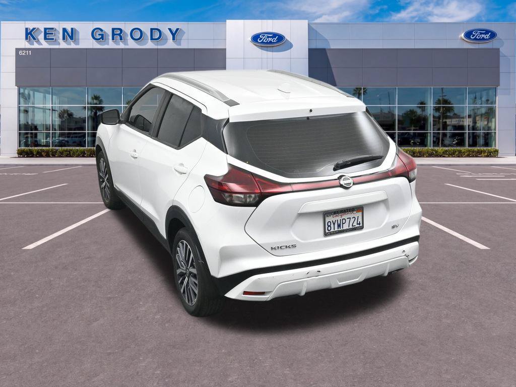 Used 2021 Nissan Kicks SV FWD image 15