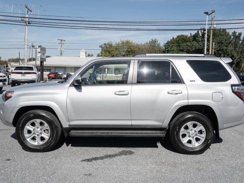 Used 2024 Toyota 4Runner SR5 image 8