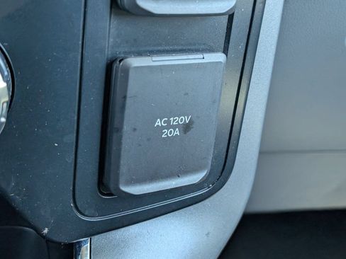 Used 2025 Ford F150 XLT w/ Equipment Group 301A Standard AWD/4WD image 18