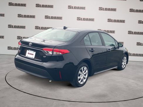 Used 2023 Toyota Corolla LE FWD image 5