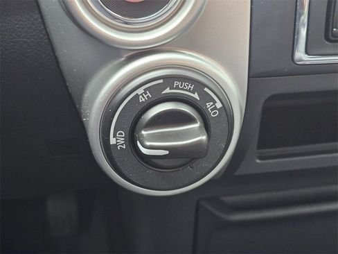 Used 2021 Nissan Titan SV w/ Accessory Utility Package image 33