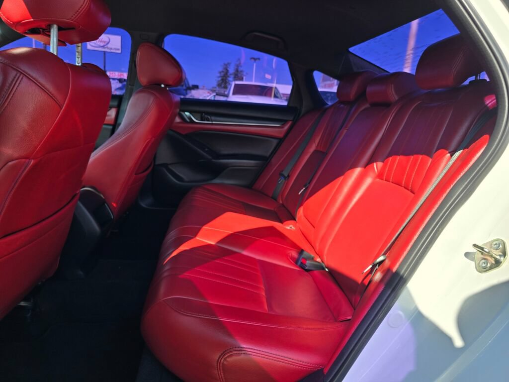 Used 2019 Honda Accord Sport image 16