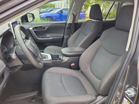 Certified 2023 Toyota RAV4 LE FWD image 13