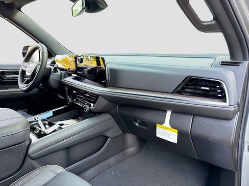 New 2025 Chevrolet Tahoe Premier image 32