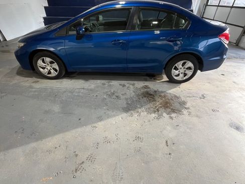Used 2014 Honda Civic LX image 1