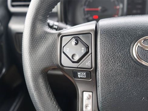 Used 2020 Toyota 4Runner SR5 Premium AWD/4WD image 18