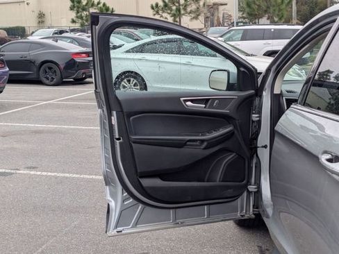 Used 2022 Ford Edge SEL image 13