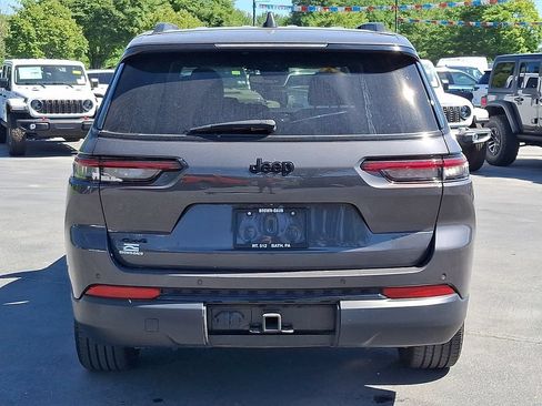 Used 2024 Jeep Grand Cherokee L Altitude AWD/4WD image 5