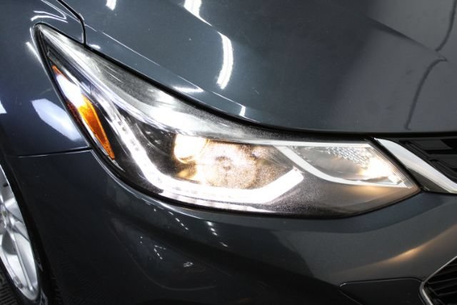 Used 2017 Chevrolet Cruze LT w/ Convenience Package FWD image 28