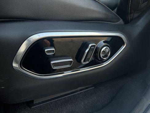 Used 2021 Jeep Grand Cherokee L Overland w/ Luxury Tech Group IV image 13