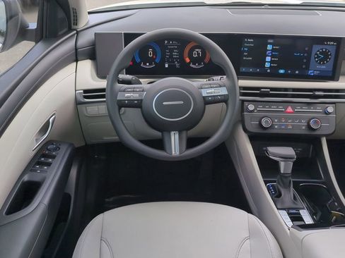 New 2026 Hyundai Tucson SE image 18