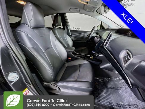 Used 2021 Toyota Prius Prime XLE FWD image 17