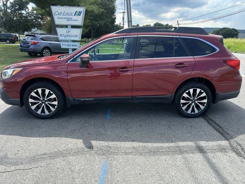 Used 2016 Subaru Outback 2.5i Limited AWD/4WD image 9