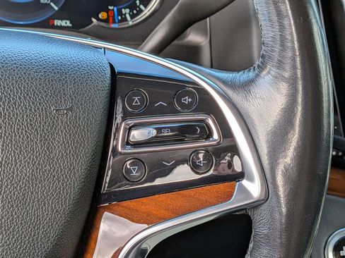 Used 2019 Cadillac Escalade Luxury image 21