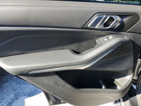 Used 2023 BMW X5 sDrive40i w/ Premium Package image 10