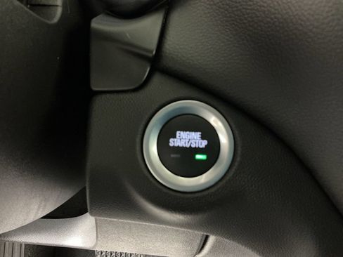 Used 2024 Chevrolet Equinox LT AWD/4WD image 22