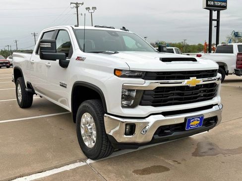 New 2026 Chevrolet Silverado 2500 LT image 8