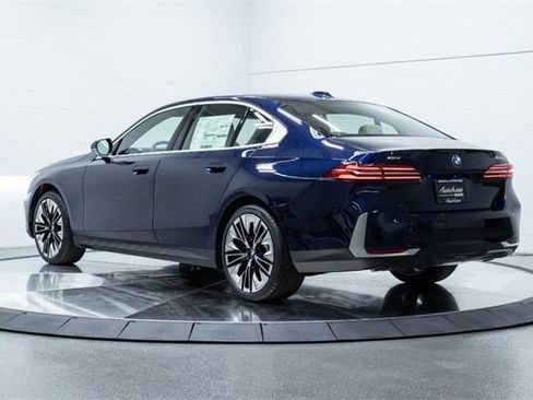 New 2026 BMW 530i xDrive image 13