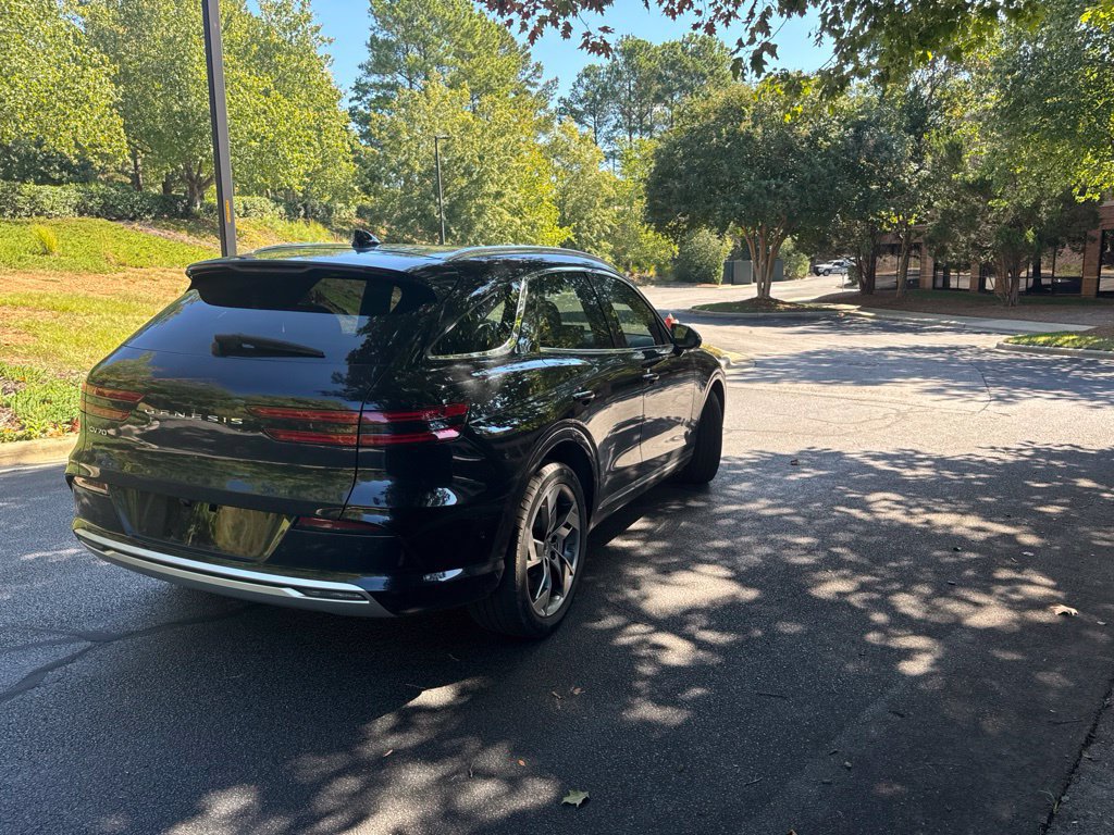 Used 2023 Genesis Electrified GV70 AWD/4WD image 6