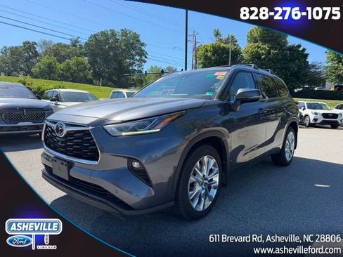 Used 2020 Toyota Highlander Limited AWD/4WD image 1